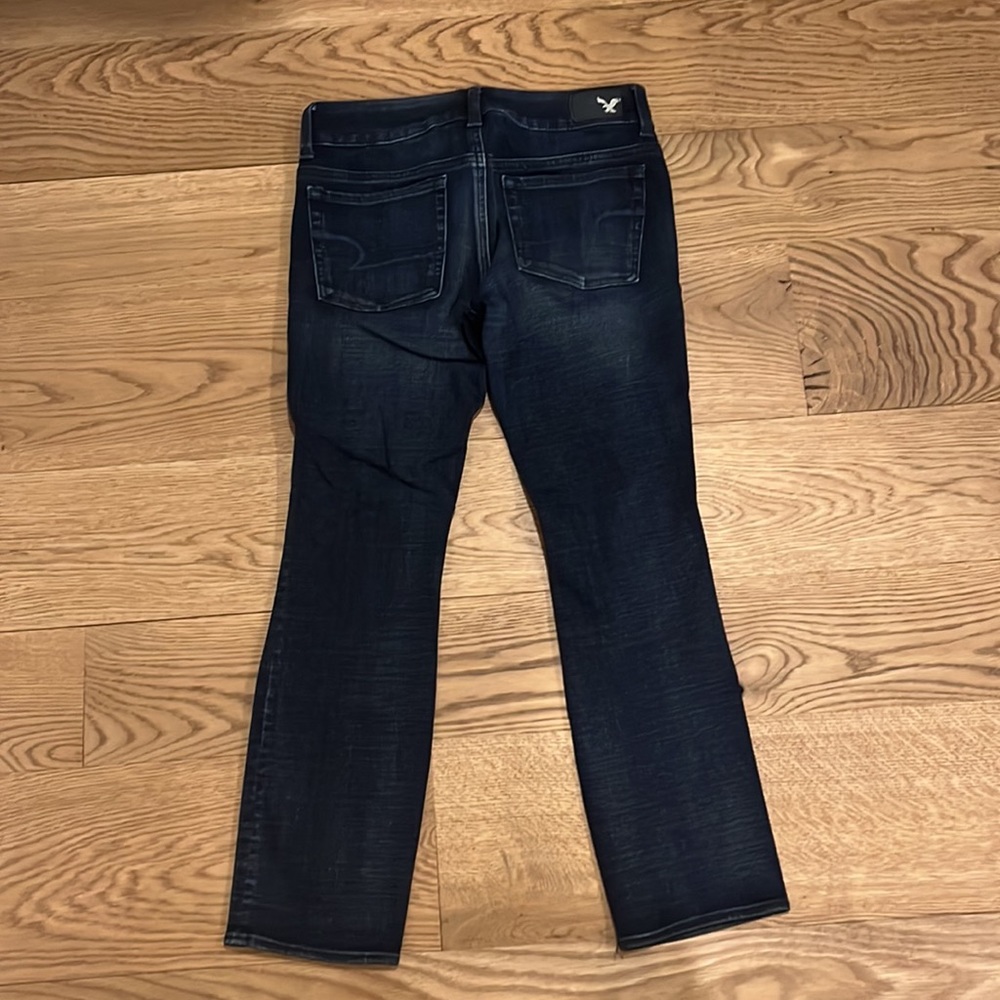 American Eagle Dark Wash Cropped Jeans - Picture 4 of 4